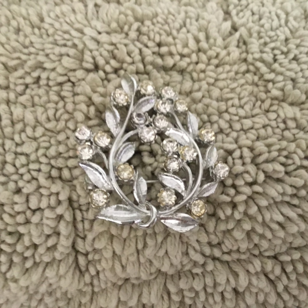 Jewelry - Picture 9 of 17